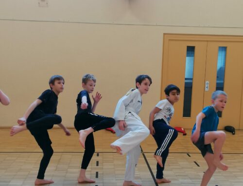 Taekwondo-Stunde der Klasse 4